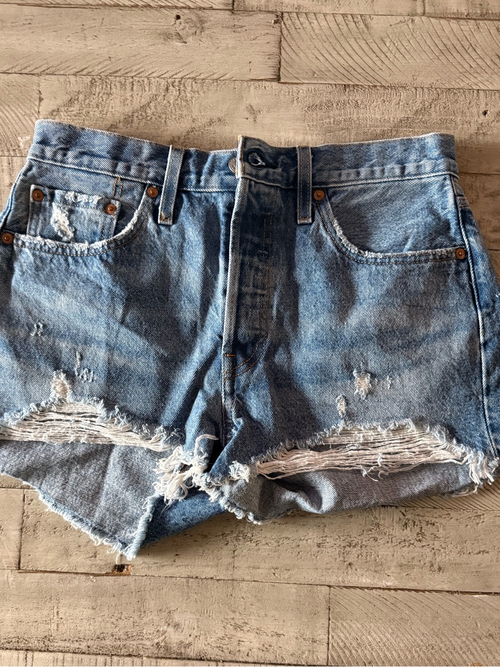 Levi's 501 Light Blue Ripped High-Rise Jean Shorts Size 28 NWT